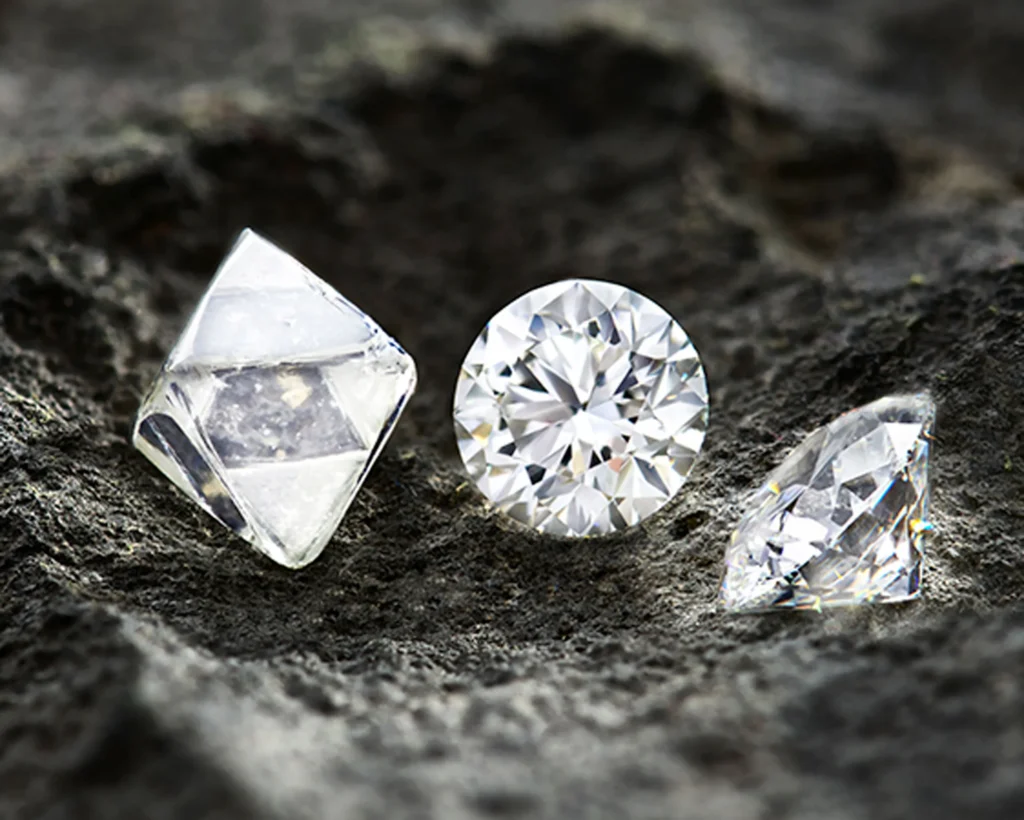 découvrez notre sélection exclusive de diamants d'exception, alliant éclat et pureté pour sublimer vos bijoux et moments précieux.